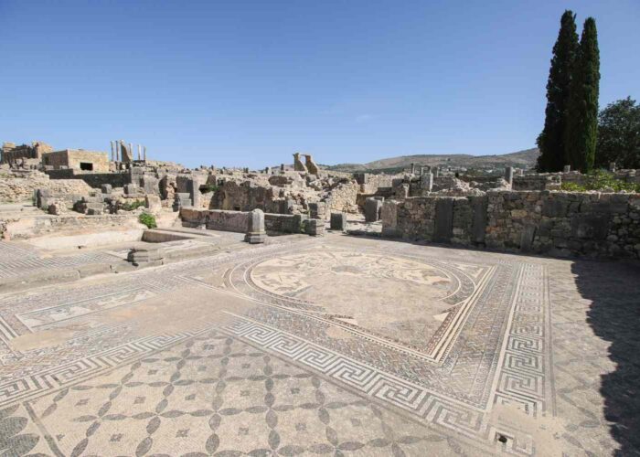 Day trip from fes to Meknes & Volubilis